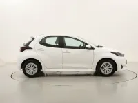 Usata Toyota Yaris Hybrid Business Edition 101 CV (74 kW) 2021 Biancobianco Utilitaria