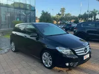 Usata Mercedes B180 Executive 109 CV (80 kW) 2012 Nero Utilitaria