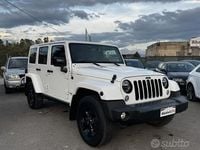 Usata Jeep Wrangler Unlimited 200 CV (147 kW) 2015 Bianco SUV