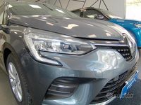 Usata Renault Clio V Intens 85 CV (62 kW) 2020 Grigio Berlina