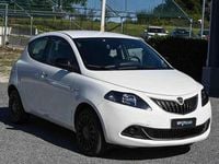 Usata Lancia Ypsilon Silver 69 CV (50 kW) 2022 Bianco Utilitaria