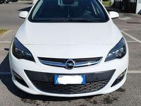 Usata Opel Astra Cosmo 140 CV (102 kW) 2013 Station wagon