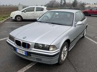 Usata BMW 318 140 CV (102 kW) 1998 Coupé