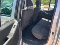 Usata Nissan Navara 171 CV (125 kW) 2008 Grigio