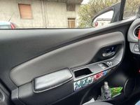 Usata Toyota Yaris 99 CV (72 kW) 2015 Utilitaria