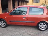 Usata Renault Clio II 75 CV (55 kW) 2004 Berlina