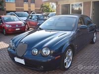 Usata Jaguar S-Type R 396 CV (291 kW) 2002 Blu Berlina