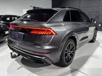 Usata Audi Q8 Sport 286 CV (210 kW) 2022 Grigio daytona SUV
