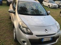 Usata Renault Clio II Dynamique 75 CV (55 kW) 2009 Argento Station wagon