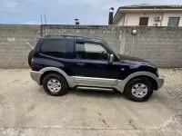 Usata Mitsubishi Pajero 115 CV (84 kW) 2003 Bluazzurro SUV