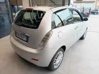 Usata Lancia Ypsilon 60 CV (44 kW) 2009 Grigio scuro Utilitaria