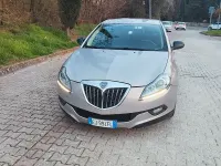 Usata Lancia Delta 120 CV (88 kW) 2010 Grigio Utilitaria