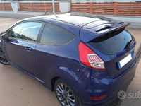 Usata Ford Fiesta ST-Line 75 CV (55 kW) 2017 Blu Utilitaria