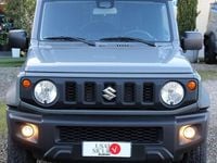 Usata Suzuki Jimny 102 CV (75 kW) 2024 Grigio islanda SUV