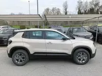 Nieuw Jeep Avenger Longitude Plus 101 PK (74 kW) 2026 Grijs SUV