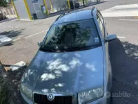 Usata Skoda Fabia 75 CV (55 kW) 2003 Bluazzurro Station wagon
