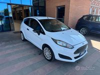 Gebraucht Ford Fiesta 75 PS (55 kW) 2013 Weiß Van