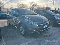 Usata Peugeot 208 Allure 81 CV (59 kW) 2016 Grigio Utilitaria