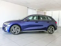 Usata Audi A3 S-Line 204 CV (150 kW) 2024 Blu navarra metallizzato Berlina