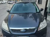 Usata Ford Focus 115 CV (84 kW) 2010 Grigio Berlina