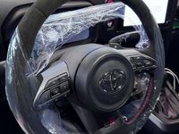 Usata Toyota Yaris 280 CV (205 kW) 2024 Grigio Berlina