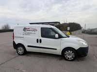 Begagnad Fiat Doblò Dynamic 135 HK (99 kW) 2012 Vit Minibuss