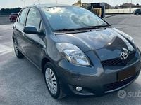 Usata Toyota Yaris 69 CV (50 kW) 2010 Nero Utilitaria