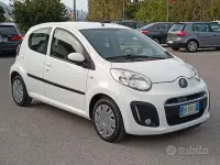Usata Citroën C1 Attraction 68 CV (50 kW) 2013 Bianco Utilitaria