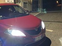 Usata Lancia Ypsilon Silver 69 CV (50 kW) 2016 Rosso Utilitaria