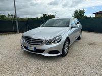 Usata Mercedes E200 136 CV (100 kW) 2015 Grigio Berlina