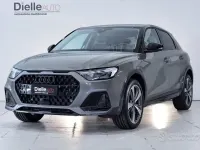 Nuova Audi A1 Ambiente 116 CV (85 kW) 2026 Grigio chronos met. / tetto ne SUV