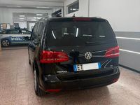 Usata VW Touran 105 CV (77 kW) 2013 Nero Monovolume