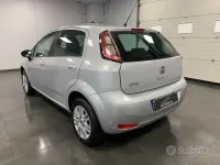 Usata Fiat Punto Lounge 77 CV (56 kW) 2013 Grigio(met.) Utilitaria
