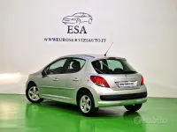 Usata Peugeot 207 Access 68 CV (50 kW) 2012 Argento Berlina