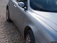 Usata Alfa Romeo 147 115 CV (84 kW) 2000 Grigio Utilitaria