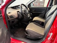 Gebraucht Lancia Ypsilon 69 PS (50 kW) 2016 Rot Kleinwagen
