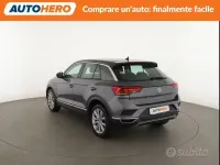 Usata VW T-Roc Advance 150 CV (110 kW) 2018 Grigio SUV