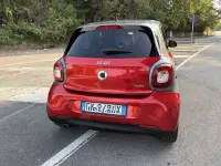 Usata Smart ForFour Prime 90 CV (66 kW) 2017 Rosso Utilitaria