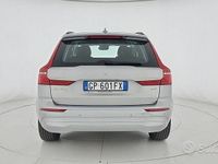 Usata Volvo XC60 Core 197 CV (144 kW) 2023 Grigio SUV