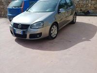 Usata VW Golf IV 140 CV (102 kW) 2005 Grigio Berlina