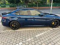 Usata Alfa Romeo Giulia 150 CV (110 kW) 2017 Bluazzurro Berlina