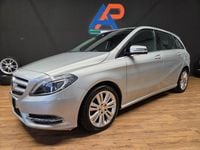 Usata Mercedes B200 Premium 135 CV (99 kW) 2014 Giallo Monovolume