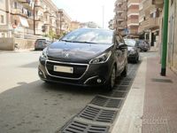 Usata Peugeot 208 Active 75 CV (55 kW) 2018 Grigio Utilitaria