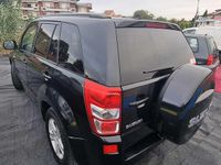 Second-hand Suzuki Grand Vitara 129 CP (94 kW) 2007 Negru SUV