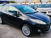 Usata Ford Fiesta Titanium 68 CV (50 kW) 2009 Nero Berlina