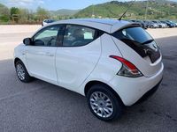 Usata Lancia Ypsilon 80 CV (58 kW) 2014 Bianco Utilitaria