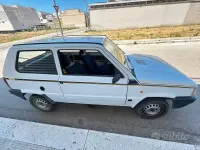 Usata Fiat 750 Young 34 CV (25 kW) 1987 Bianco Berlina