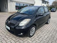 Usata Toyota Yaris Sol 101 CV (74 kW) 2010 Nero Utilitaria