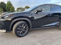 Usata Lexus NX300h Sport Line 155 CV (114 kW) 2015 Nero SUV