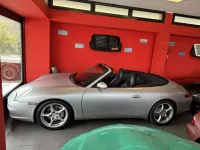 Usata Porsche 911 Carrera 4 Cabriolet 320 CV (235 kW) 2003 Argento Cabrio